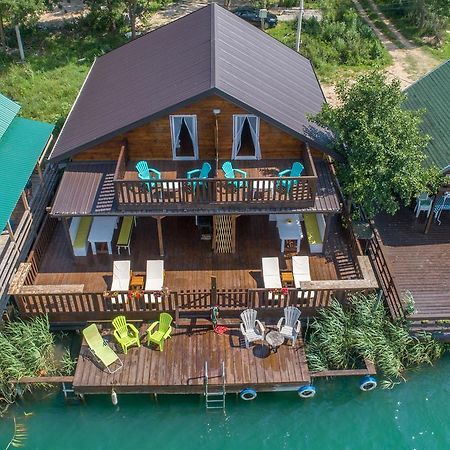 Hakuna Matata Apartments Улцинь Екстер'єр фото