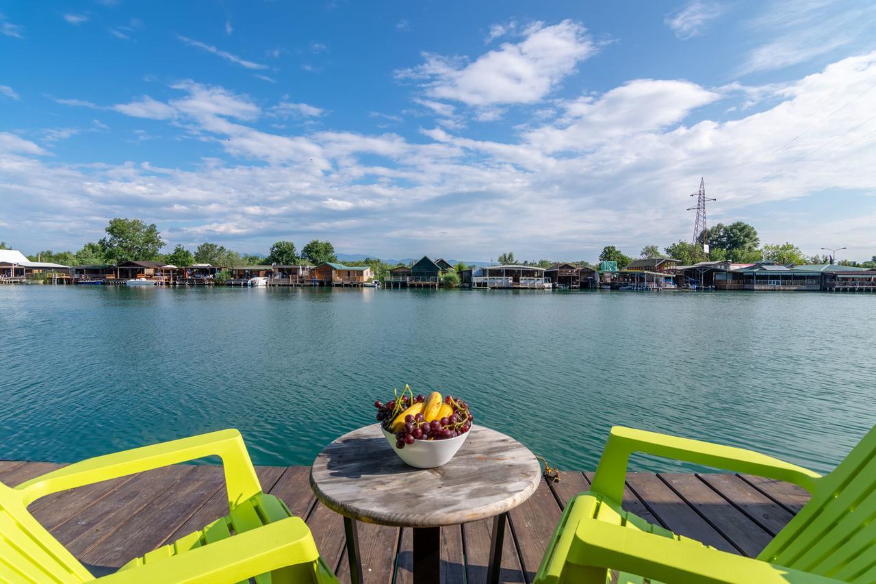 Hakuna Matata Apartments Улцинь Екстер'єр фото