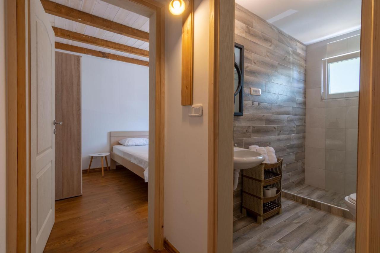 Hakuna Matata Apartments Улцинь Екстер'єр фото