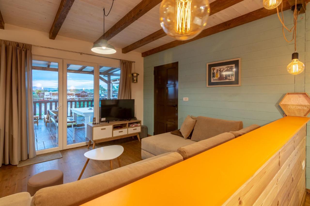 Hakuna Matata Apartments Улцинь Екстер'єр фото