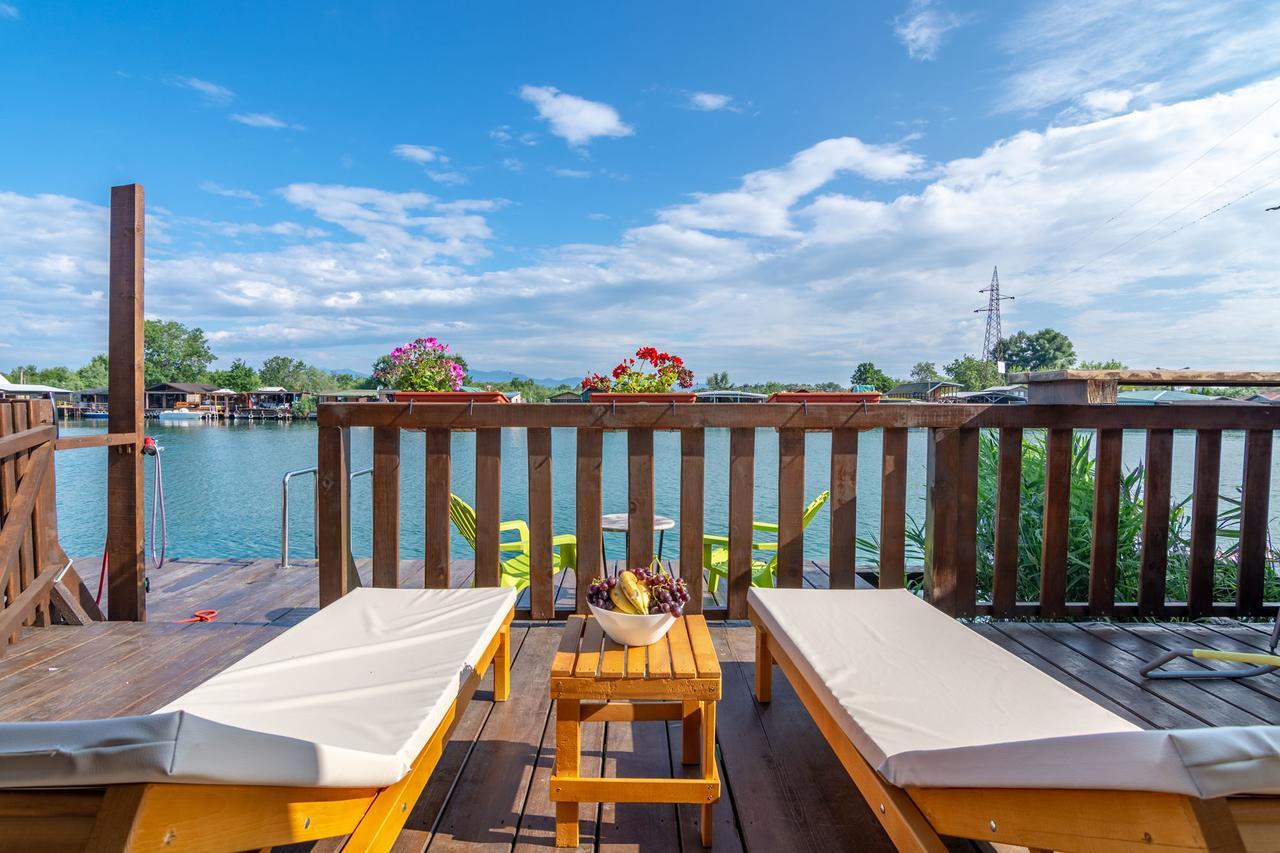 Hakuna Matata Apartments Улцинь Екстер'єр фото