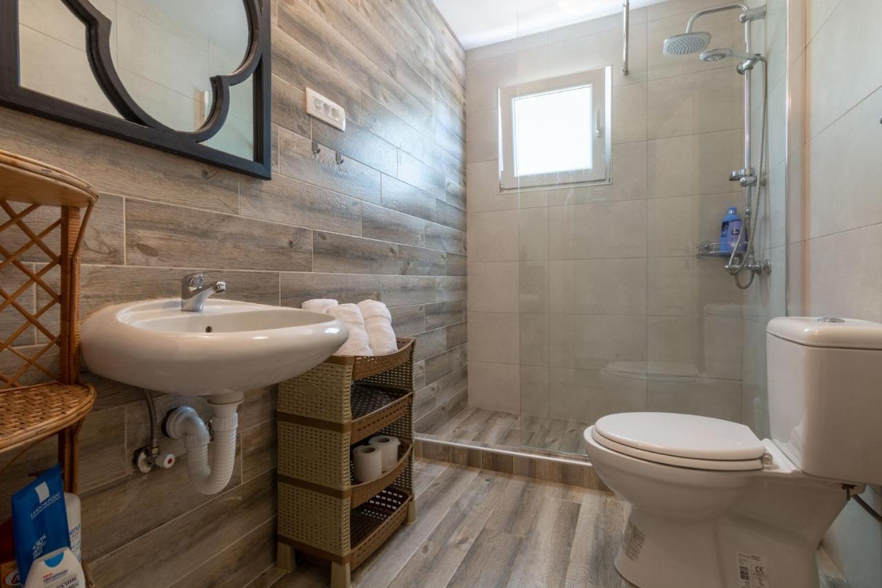Hakuna Matata Apartments Улцинь Екстер'єр фото