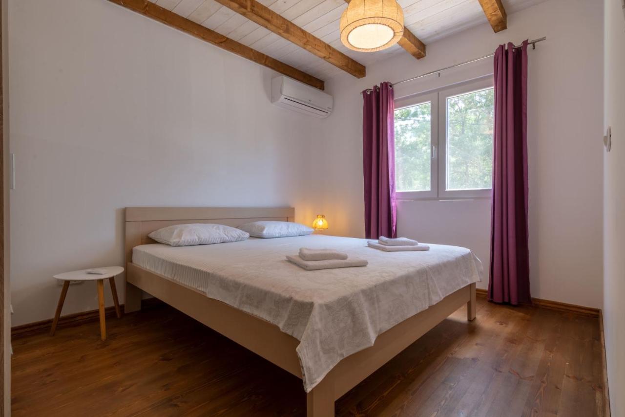 Hakuna Matata Apartments Улцинь Екстер'єр фото