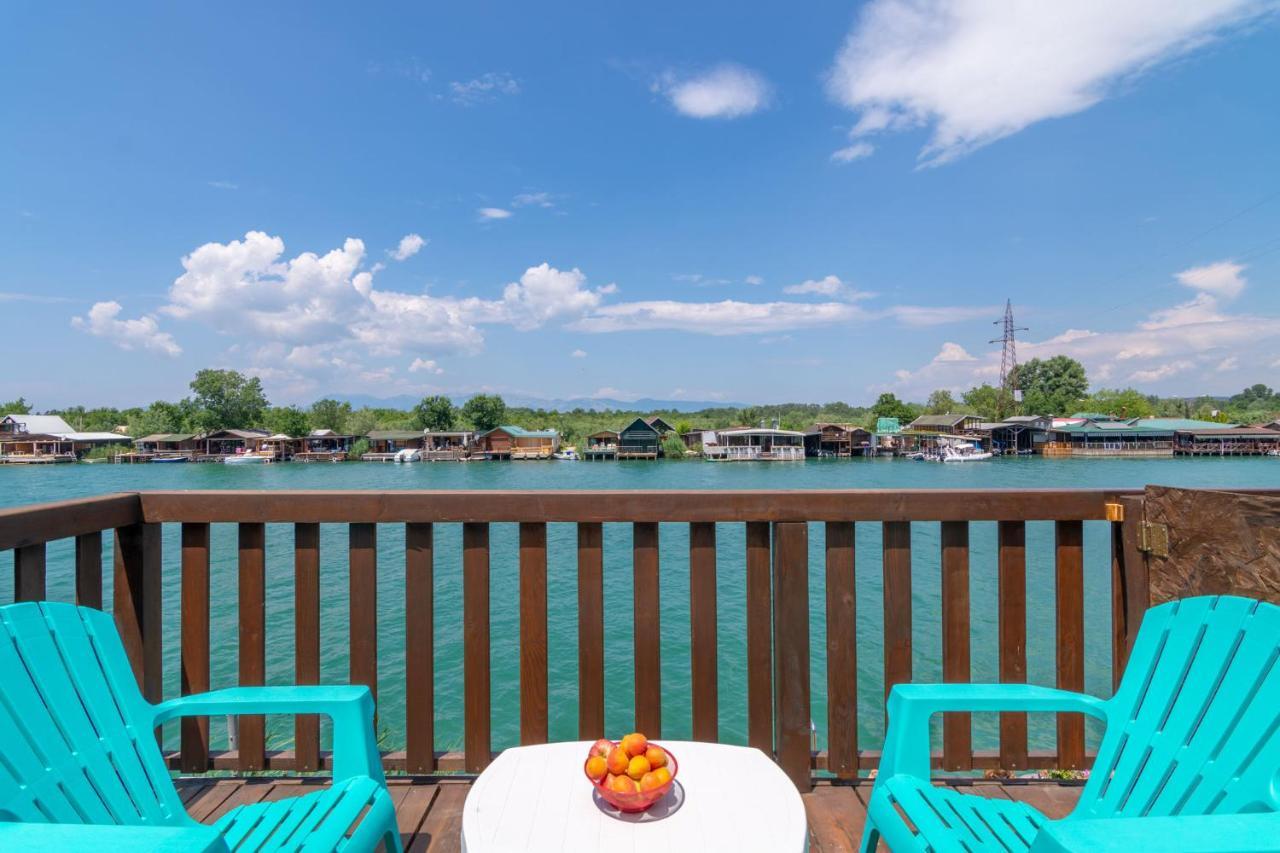 Hakuna Matata Apartments Улцинь Екстер'єр фото