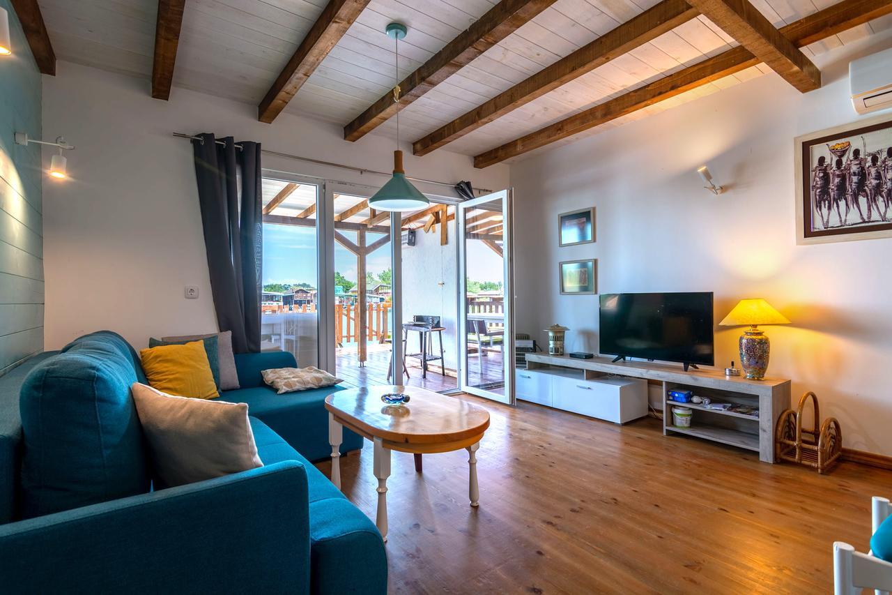 Hakuna Matata Apartments Улцинь Екстер'єр фото