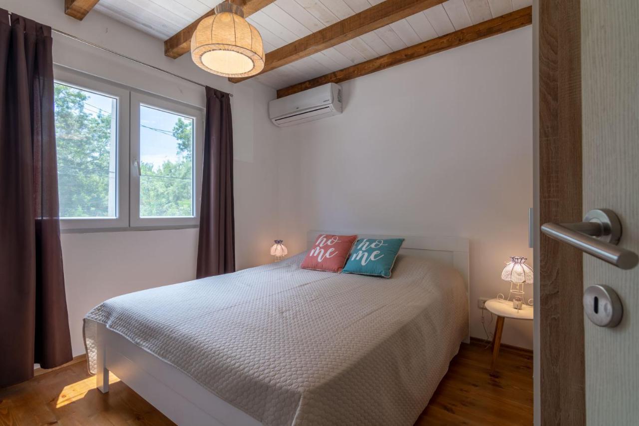 Hakuna Matata Apartments Улцинь Екстер'єр фото